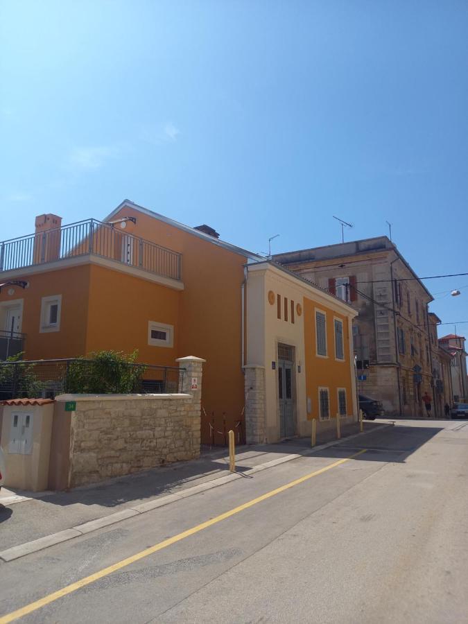 Oskar Amphitheater Apartments And Rooms With Free Parking Pula Exterior photo