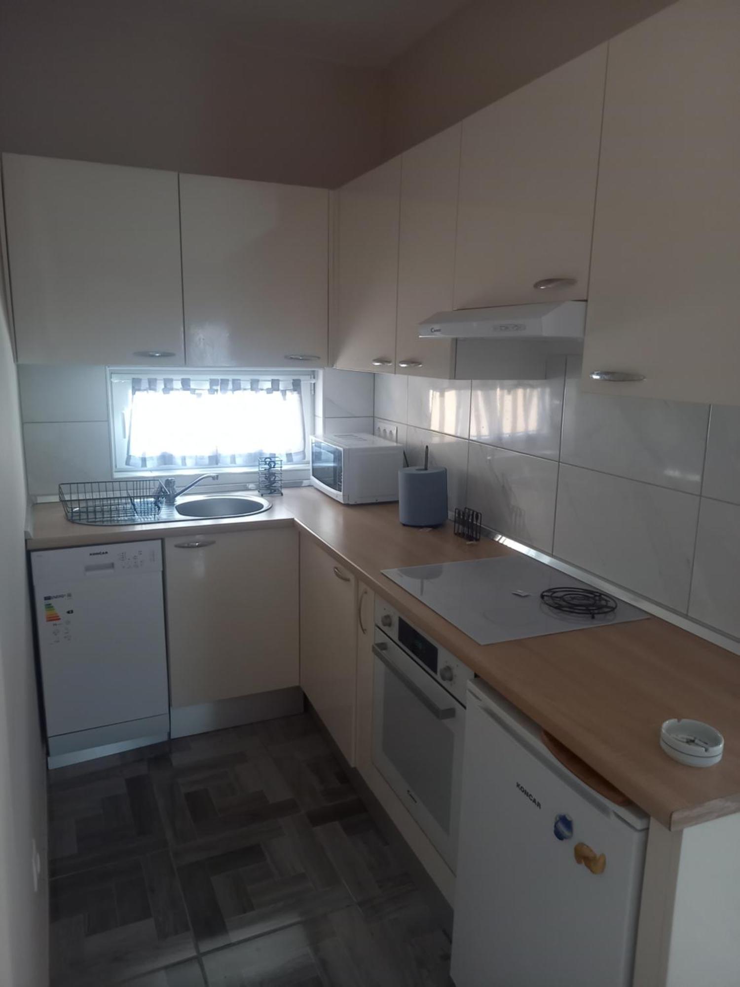 Oskar Amphitheater Apartments And Rooms With Free Parking Pula Room photo